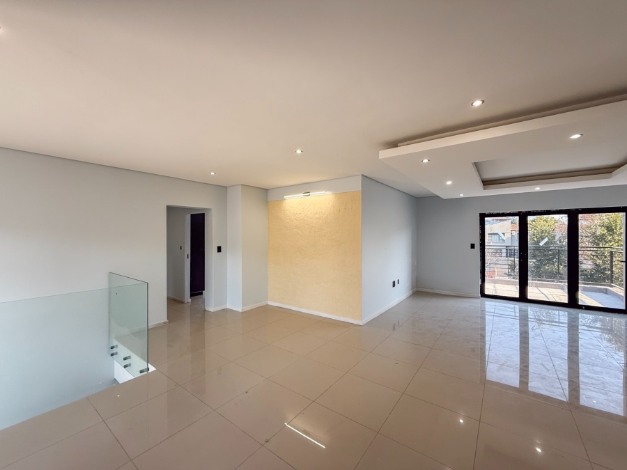 5 Bedroom Property for Sale in Melodie North West